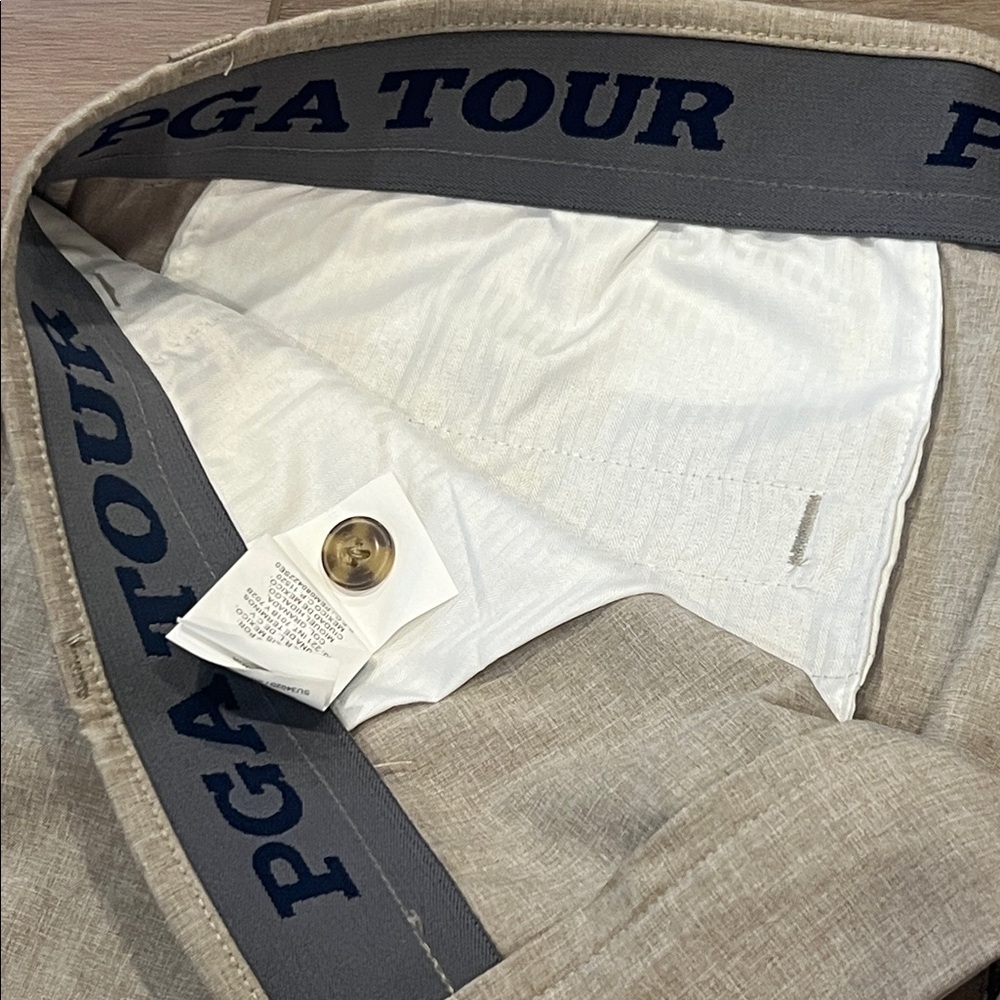 NWT PGA Tour Men’s Khaki Shorts Waist Size 34 Golf Athletic Lightweight - Picture 10 of 12